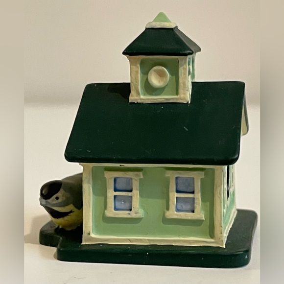Vintage 1995 Lenox Miniature Birdhouse Thimble Black-Capped Chickadee Birdhouse - Picture 2 of 7
